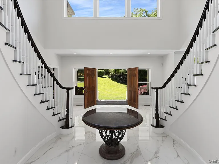 10A Hopes Farm Ln — Photo 4
