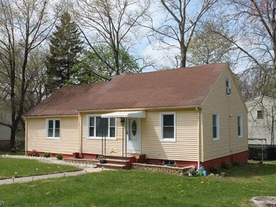 275 Vassar St, Somerset, NJ, 08873