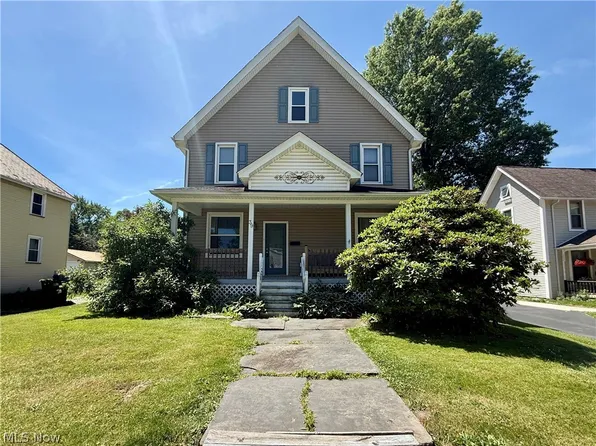 39 Duquesne St, Columbiana, OH 44408