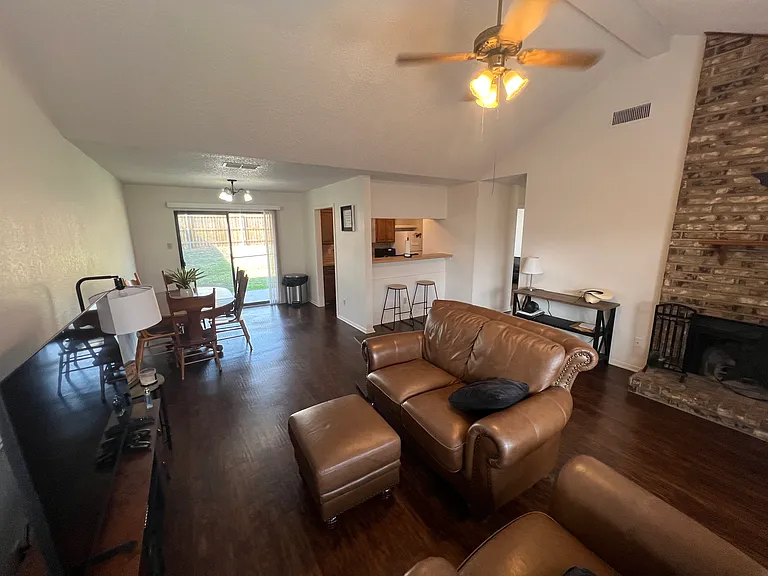 1714B Iris Cir #B — Photo 6