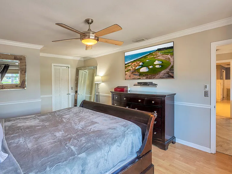3911 Americana Dr — Photo 14