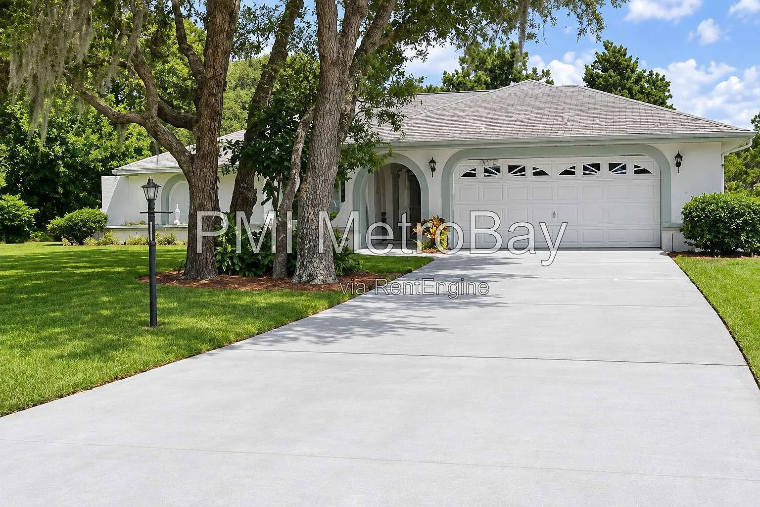 4 bed, 2.0 bath, 2175 sqft, $2,500 — Photo 1