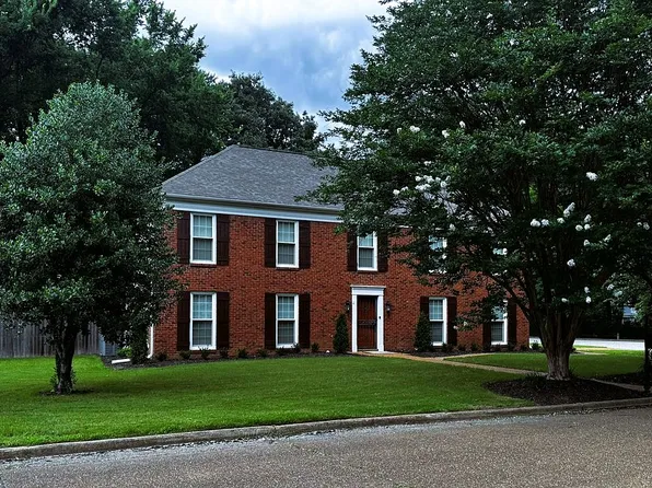 404 Royal Elm Dr, Collierville, TN 38017