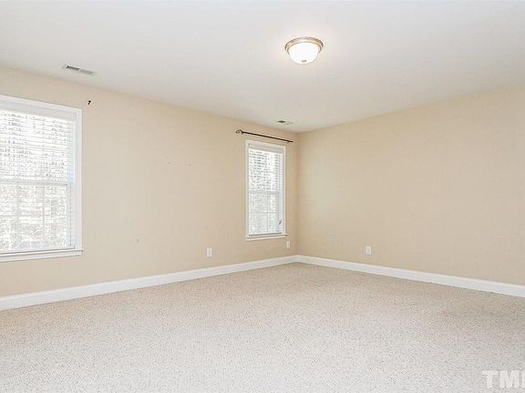 5th image of 818 Wood Chapel Ln