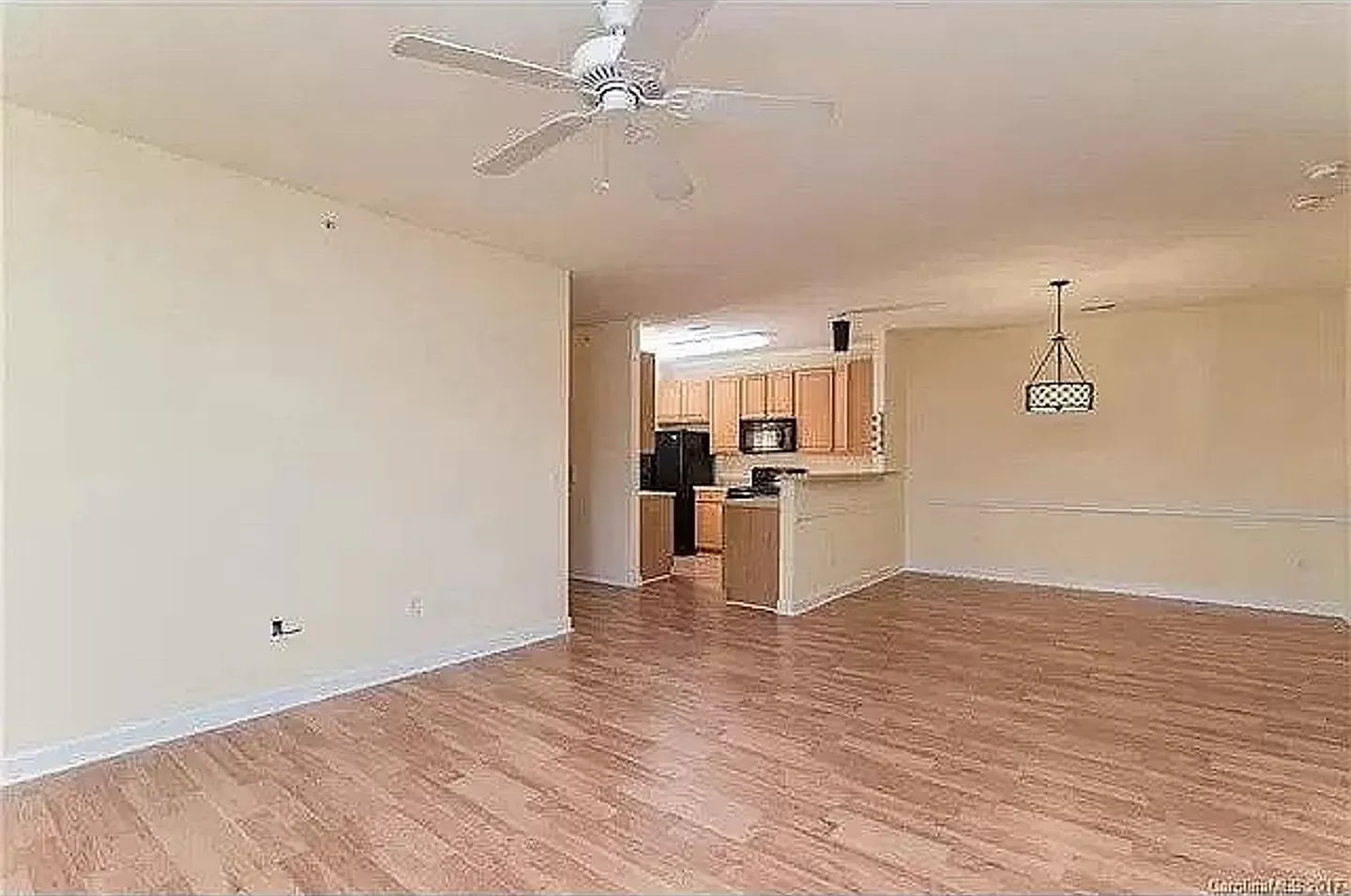 Room in 2 Bedroom Apartment at Hyde Point Ct — Photo 2