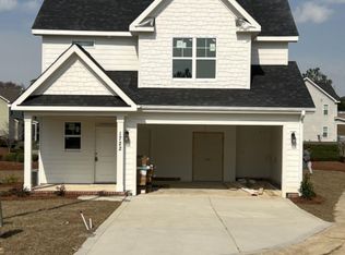 1722 Fordham Dr, Fayetteville, NC 28304