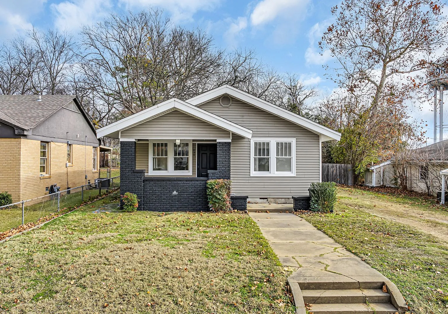 2 Bedroom 2 Bath — Photo 1