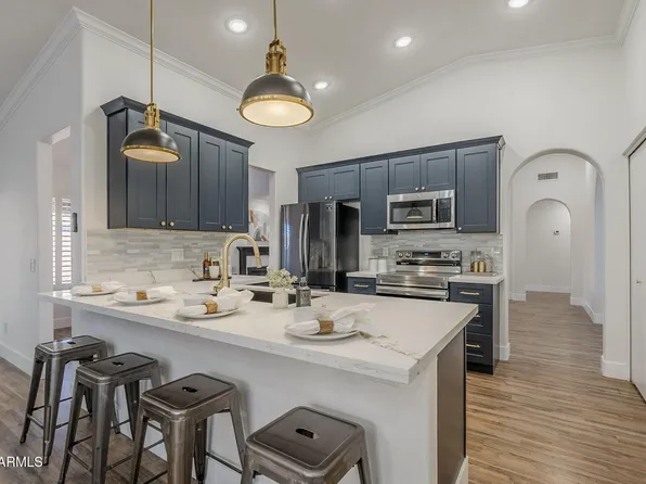 4056 E ROSEMONTE Drive, Phoenix, AZ 85050