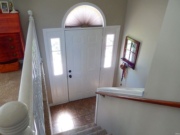 4th image of 220 N Beechwood Dr
