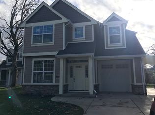 2214 Sandy Dr, Eugene, OR 97401