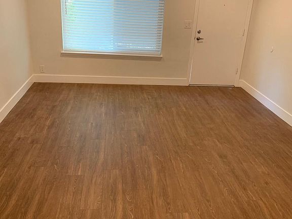 4th image of 1801 E 15th St APT A