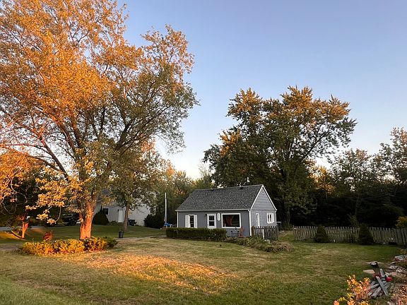 2nd image of 12673 W Graves Ave