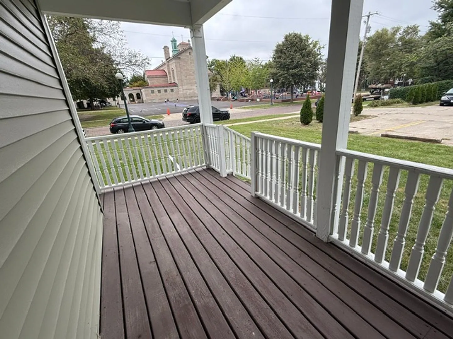 405 W White — Photo 4