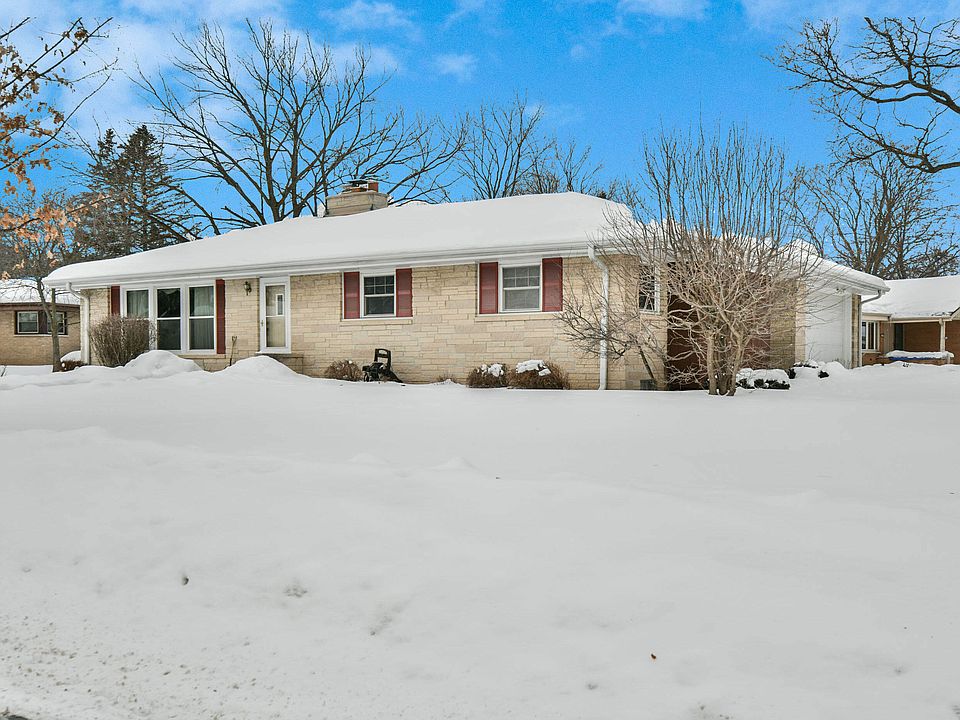 1st image of 12106 W Diane Dr