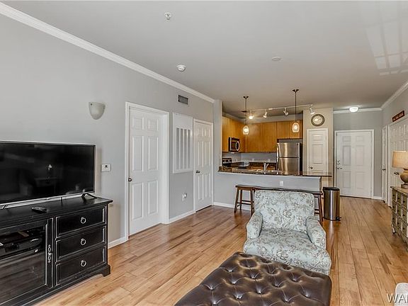 4th image of 1901 5th Ave E Unit 3207