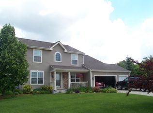 W155N6376 Horse Chestnut Ct, Menomonee Falls, WI 53051