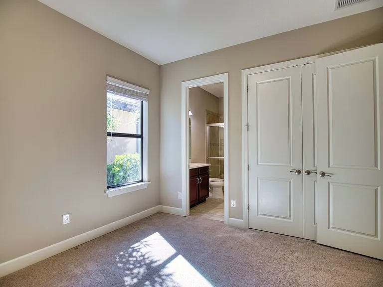 5628 Semolino St — Photo 33