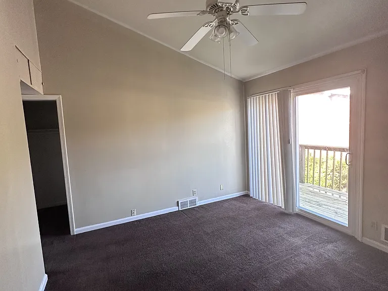3439 Newburg Rd — Photo 7