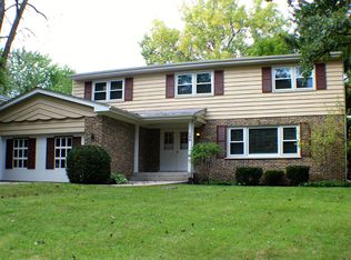 106 E Stone Ave, Lake Forest, IL