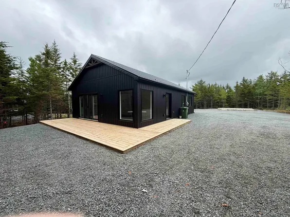 37 Lakewood Ct #276, East Uniacke, NS B0J 1Z0