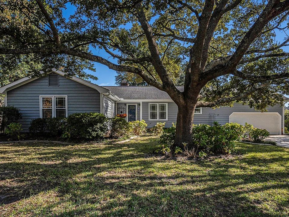 1st image of 1451 Crooked Pine Dr.