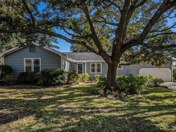 1451 Crooked Pine Dr., Surfside Beach, SC 29575