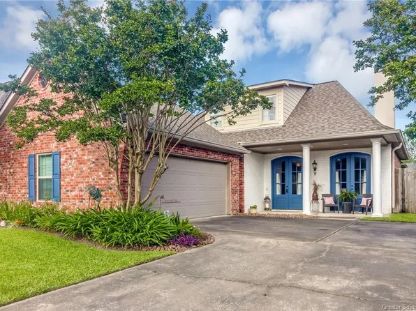 2201 La Cache Dr, Lake Charles, LA 70601