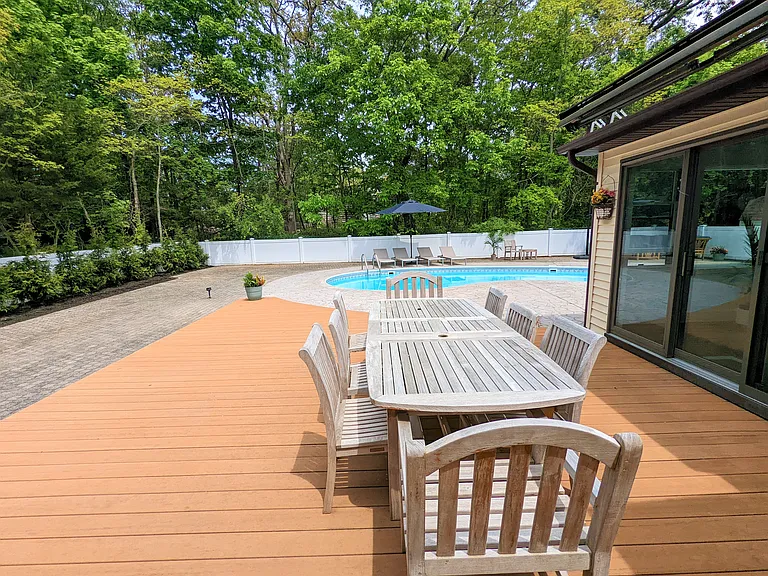 43 Scotts Landing Rd — Photo 18
