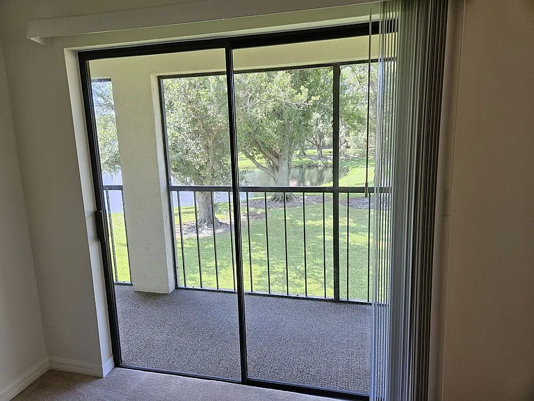 764 Avenida Estancia #206-B — Photo 29