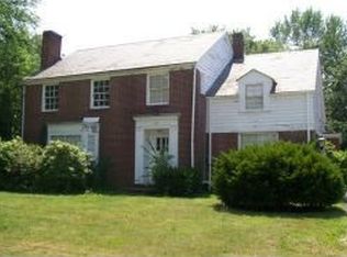 1152 Hereford Rd, Cleveland Heights, OH 44112