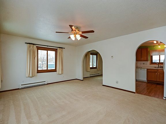 Sun-filled 20x13 Living Room