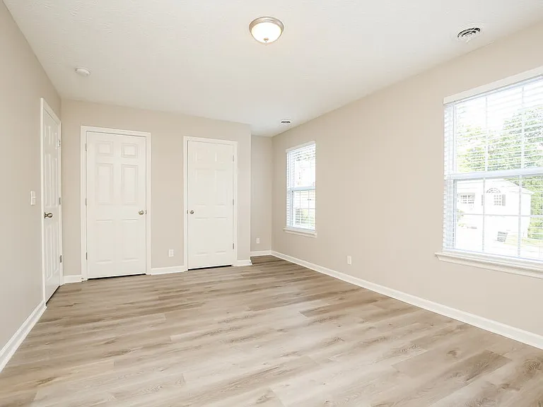 112 Township Ct — Photo 15