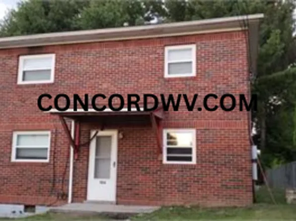 112 Old Hinton Rd #A, Athens, WV 24712