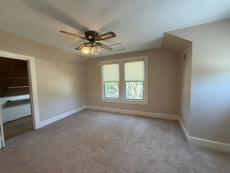 1541 Ebenezer Rd — Photo 18