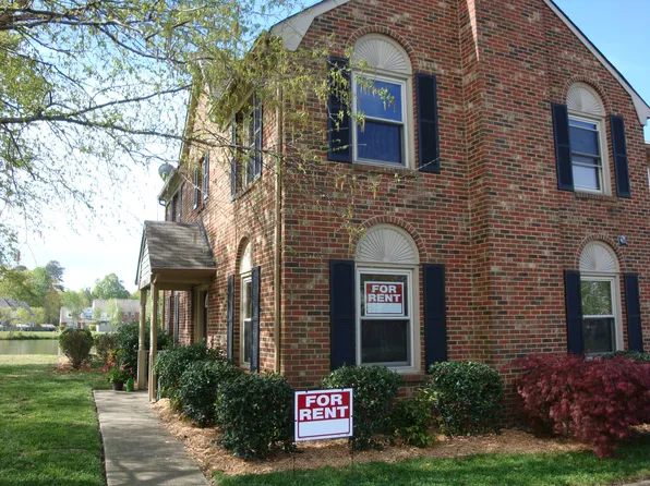 17 Dawn Ln, Hampton, VA 23666