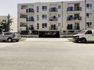 14810 Delano St #403, Van Nuys, CA 91411