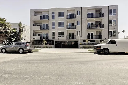 14810 Delano St #403 Photo 1