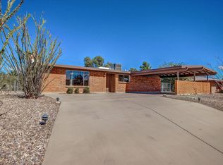 9401 E Magdalena Rd, Tucson, AZ 85710