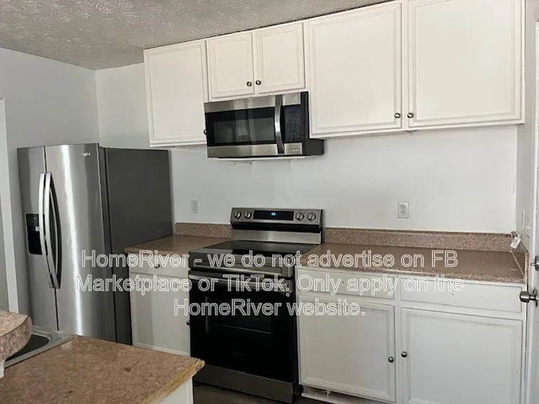 3067 Embry Way SE — Photo 3