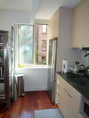 Rented by New York Residence | media 33