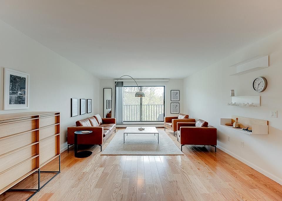 1st image of 5140 W 102nd St APT 217