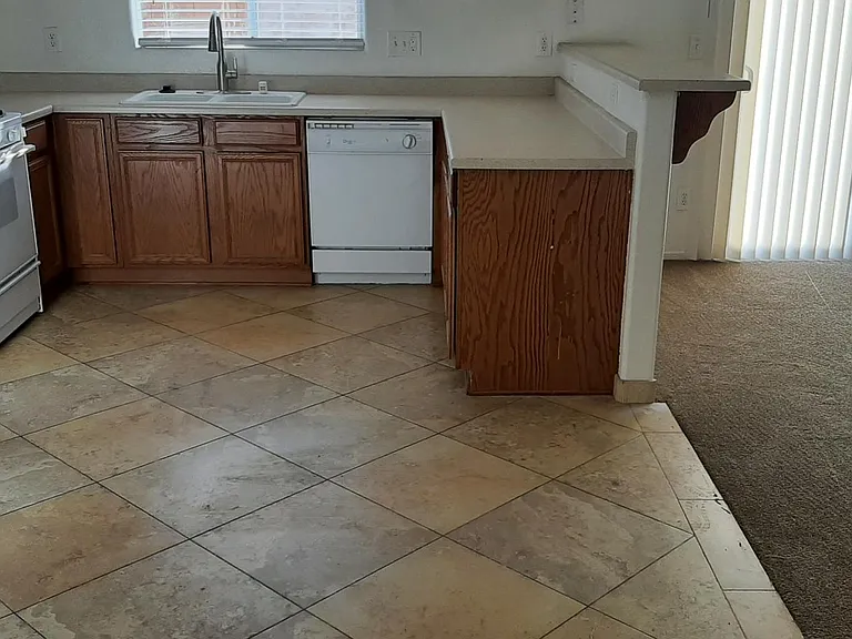 9574 Bouncing Ball St — Photo 4
