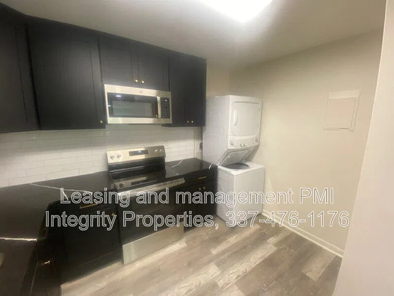 2 bed, 1.0 bath, 850 sqft, $1,275 — Photo 3