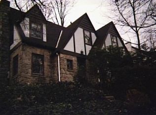 64 Valleywood Rd, Greenwich, CT 06830