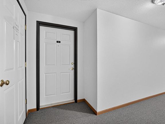3rd image of 3209 S 16th Ave Unit 101