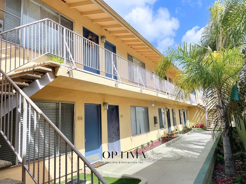 1576 Locust Apts LLC