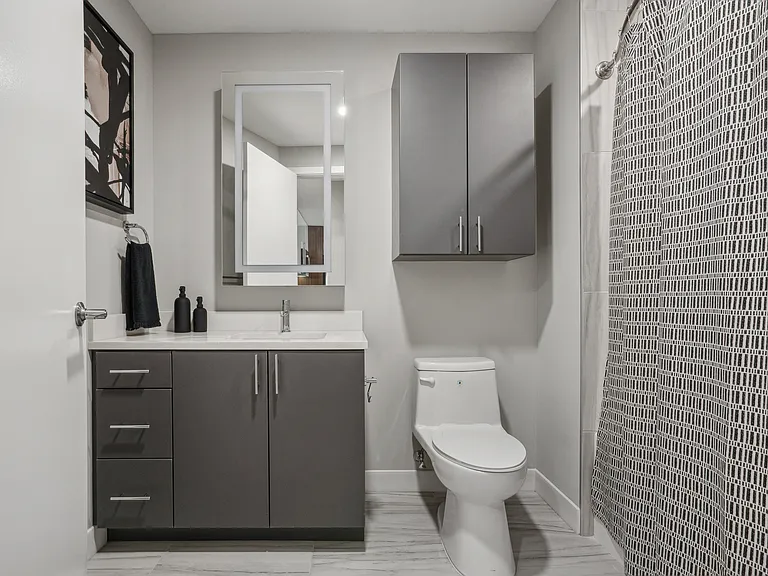 Josephine Bathroom