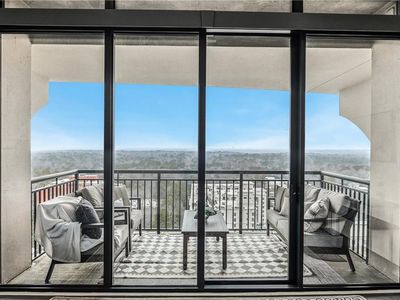 3040 Peachtree Rd NW Unit 1811, Atlanta, GA, 30305