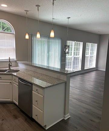 3rd image of 6602 Kingbird Ct
