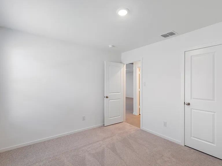 15016 Reyes Rd — Photo 14